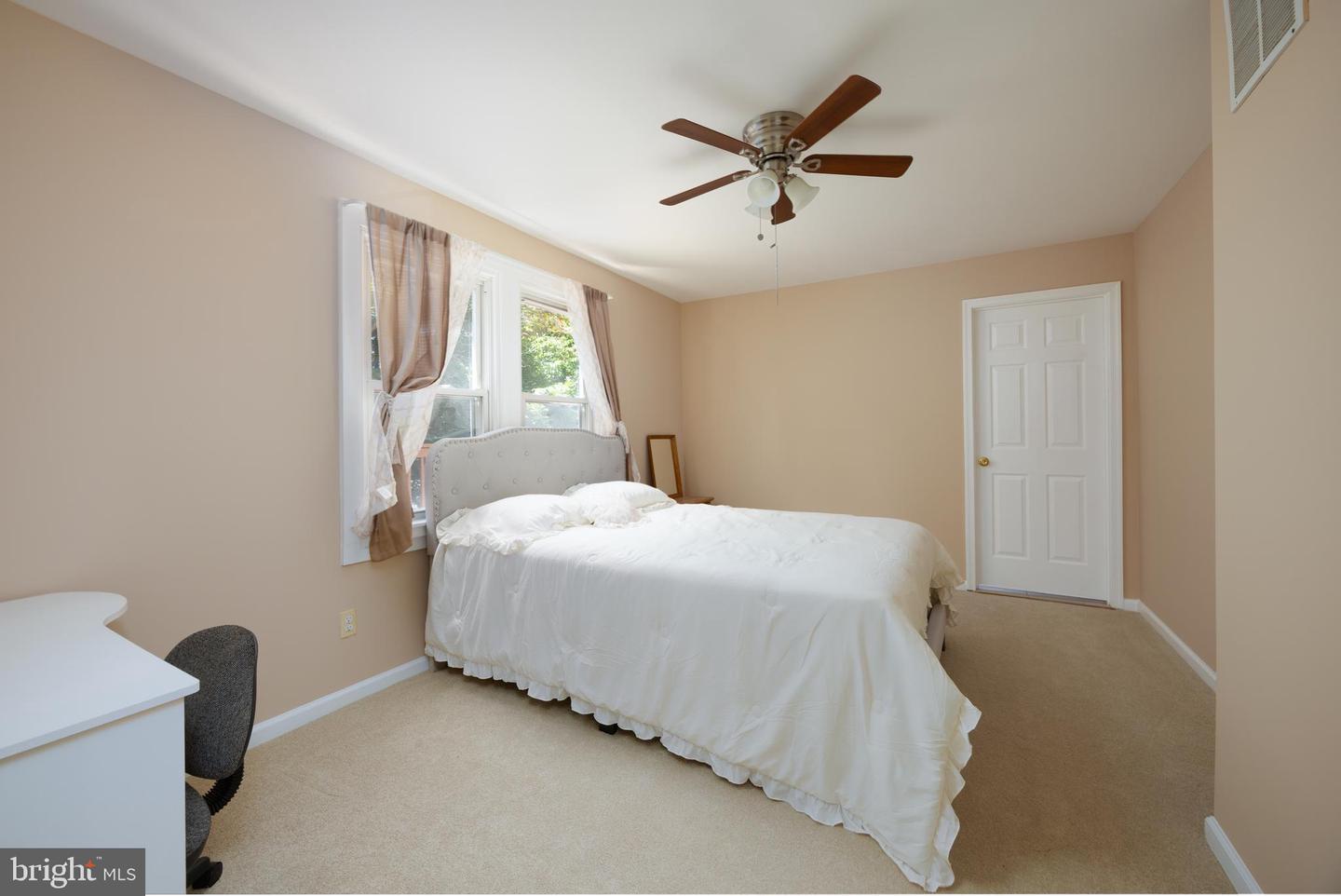 8615 Ridge Rd Property Photo 18