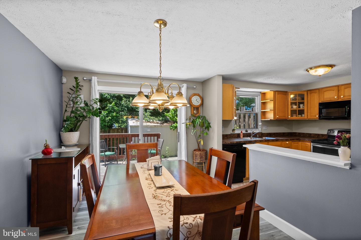9201 Wilbur Ct Property Photo 11