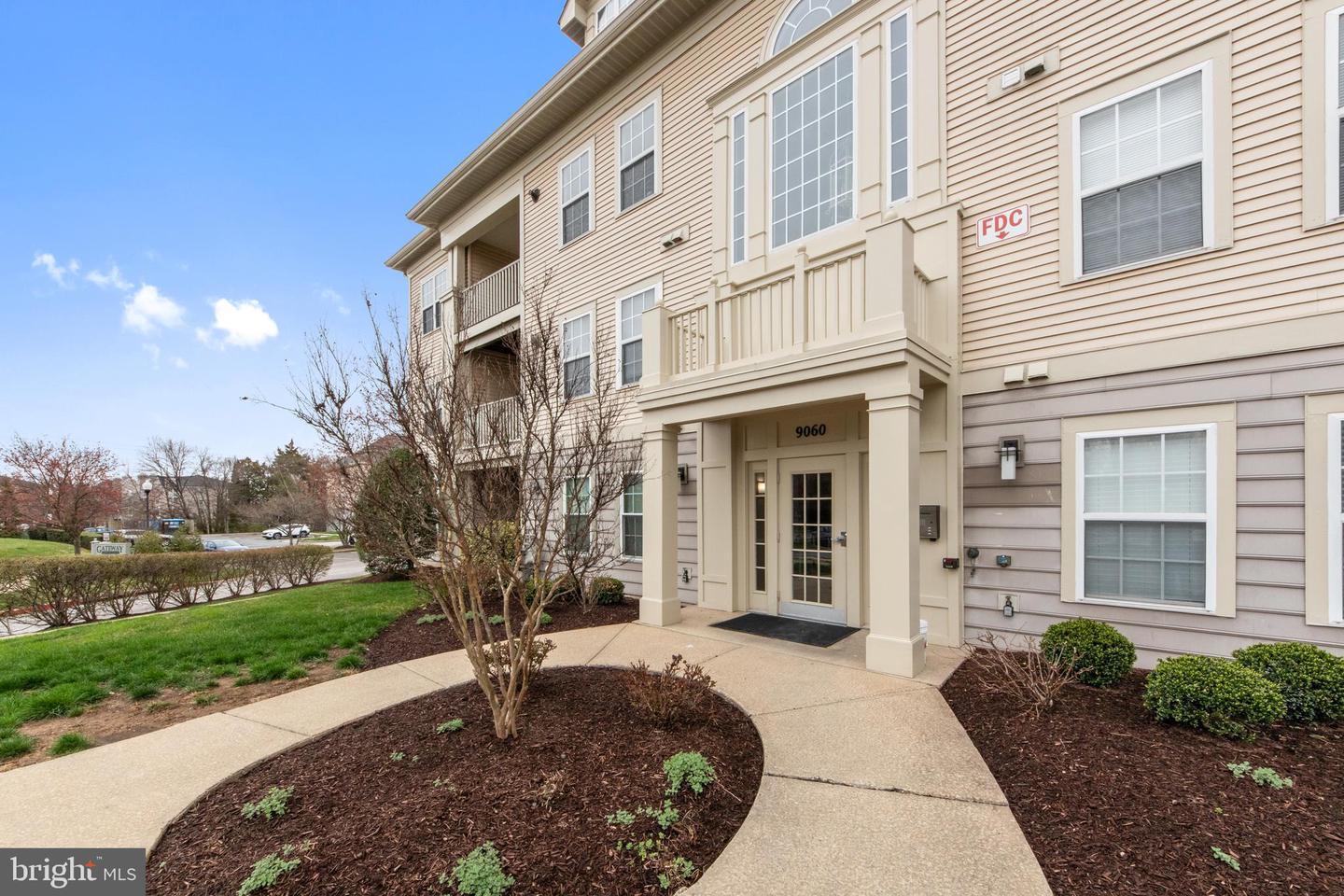 9060 Gracious End Ct #201 Property Photo 1