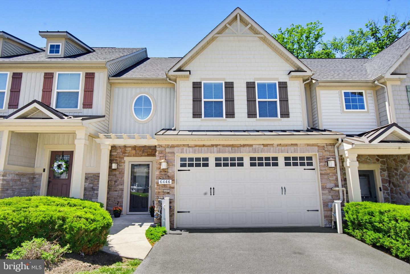6446 Park Forest Cir Property Photo 1