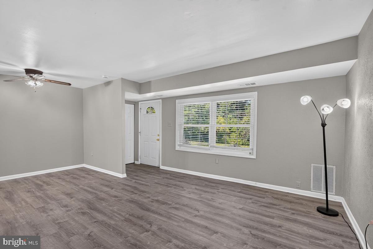 9220 Bridle Path Ln #n Property Photo 2