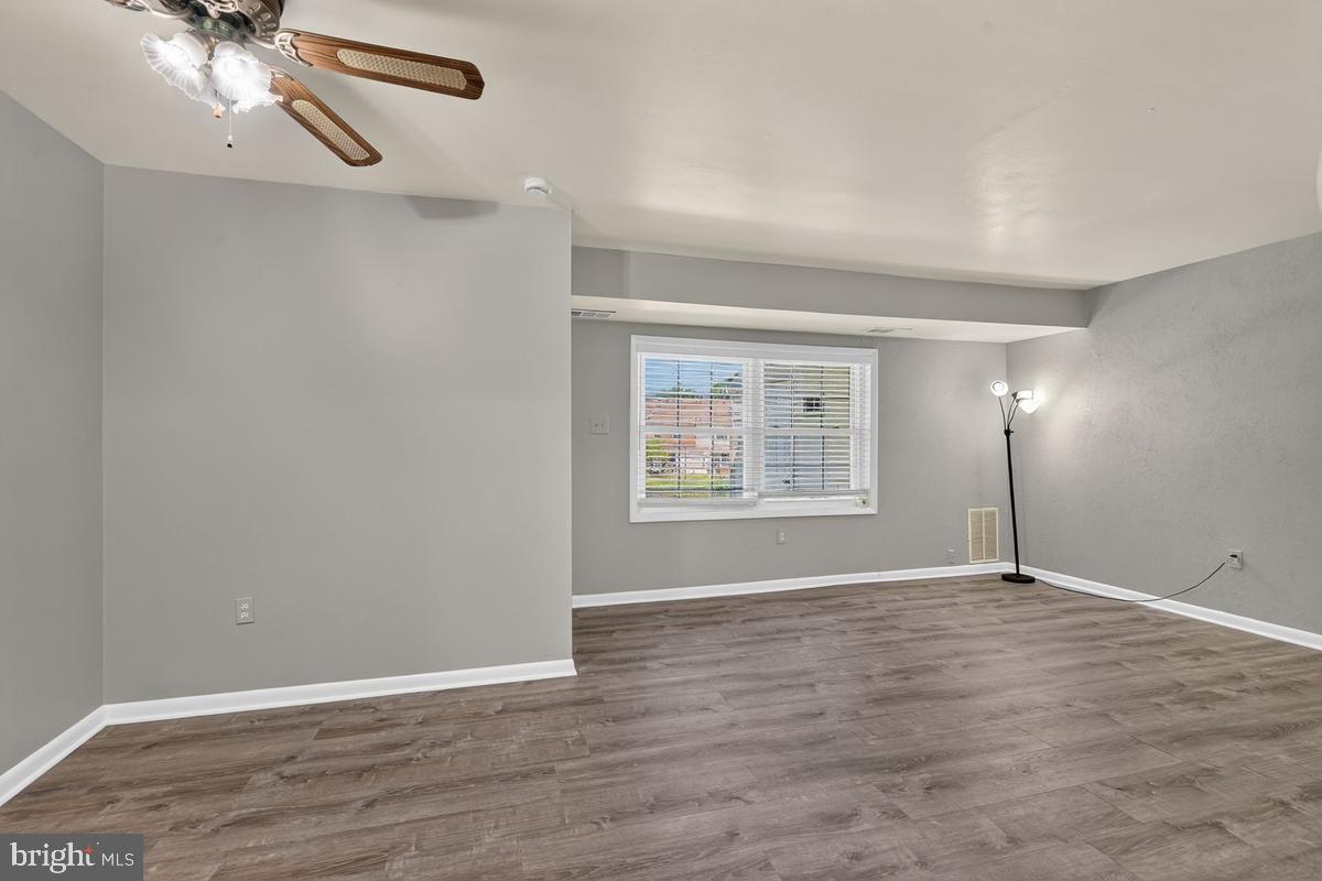 9220 Bridle Path Ln #n Property Photo 3