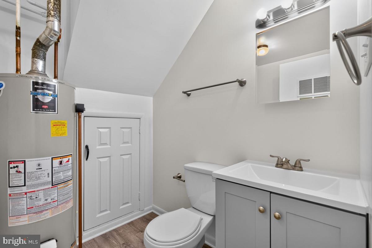 9220 Bridle Path Ln #n Property Photo 5