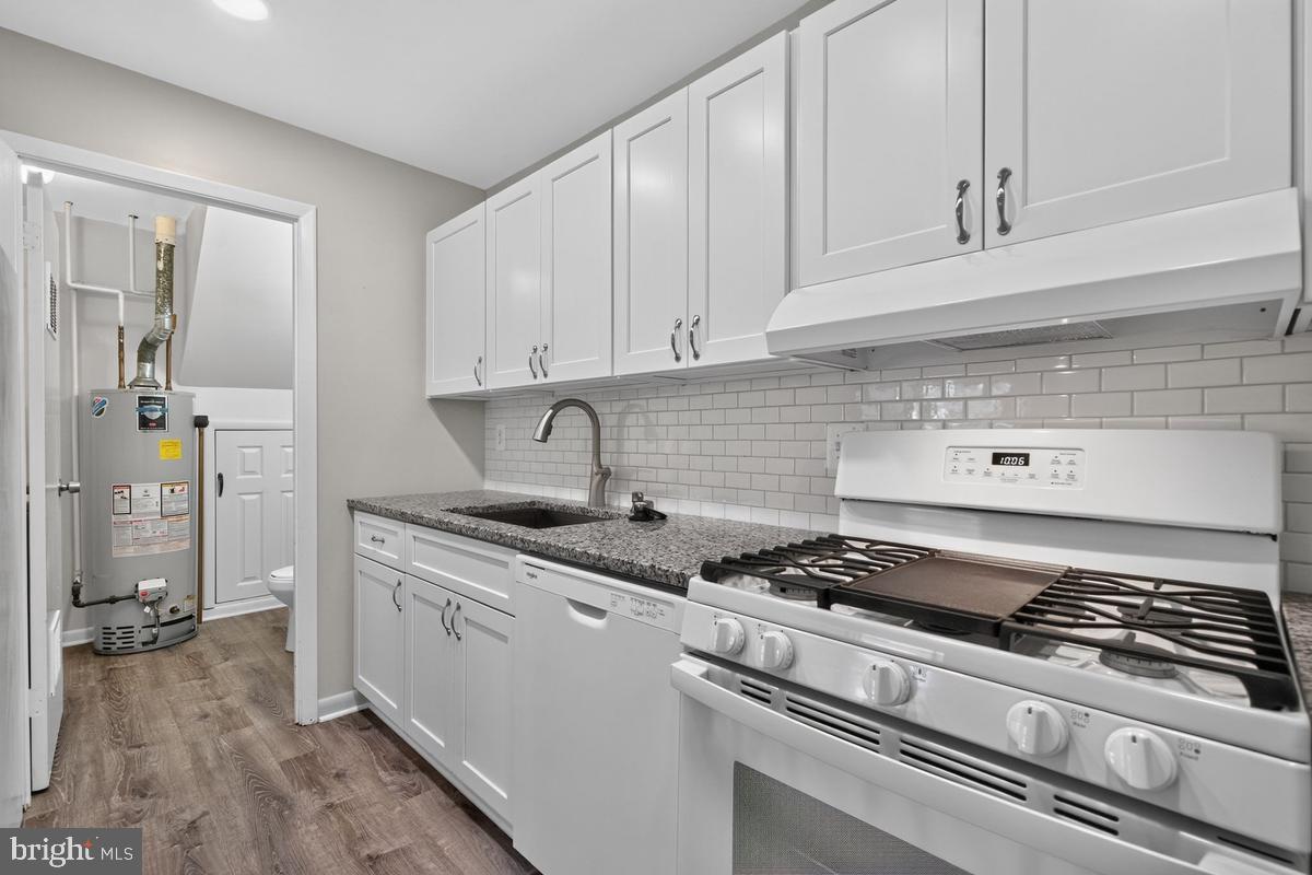 9220 Bridle Path Ln #n Property Photo 7