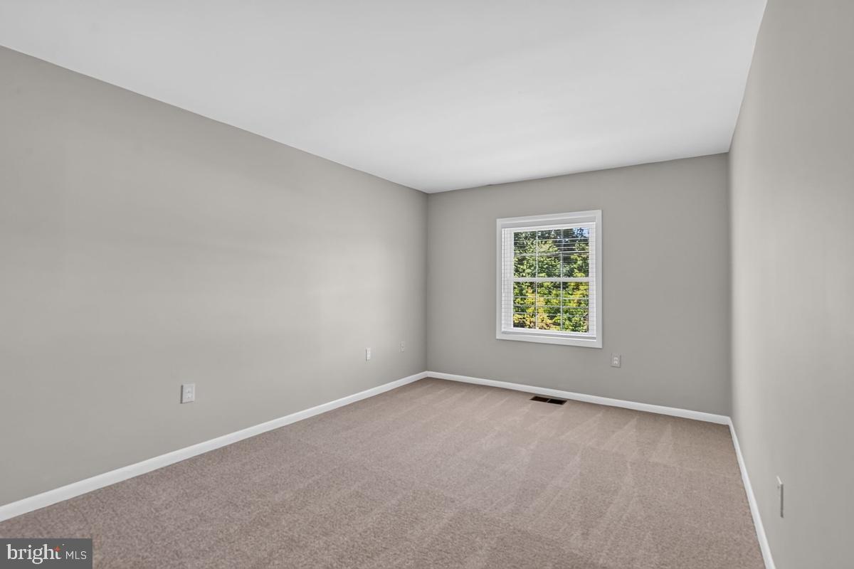 9220 Bridle Path Ln #n Property Photo 11
