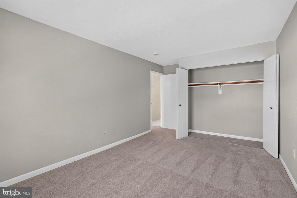 9220 Bridle Path Ln #n Property Photo 12