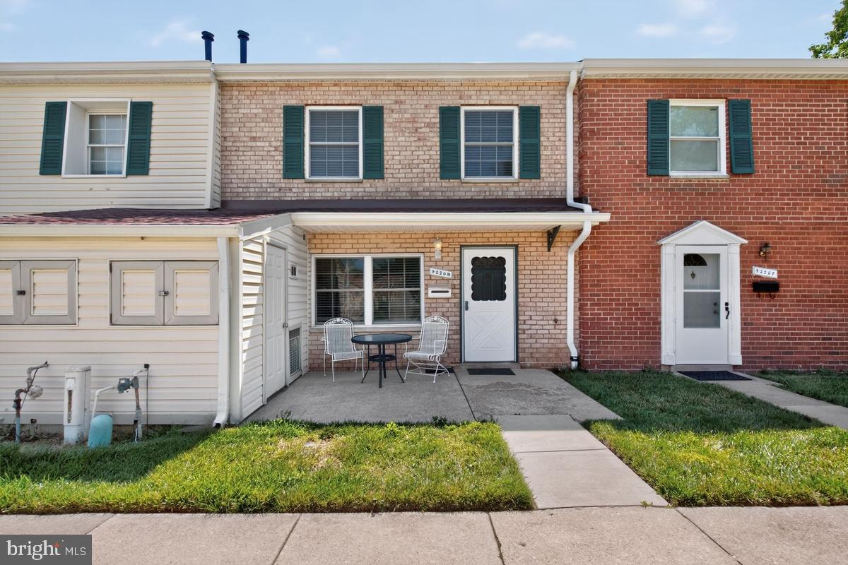 9220 Bridle Path Ln #n Property Photo 15