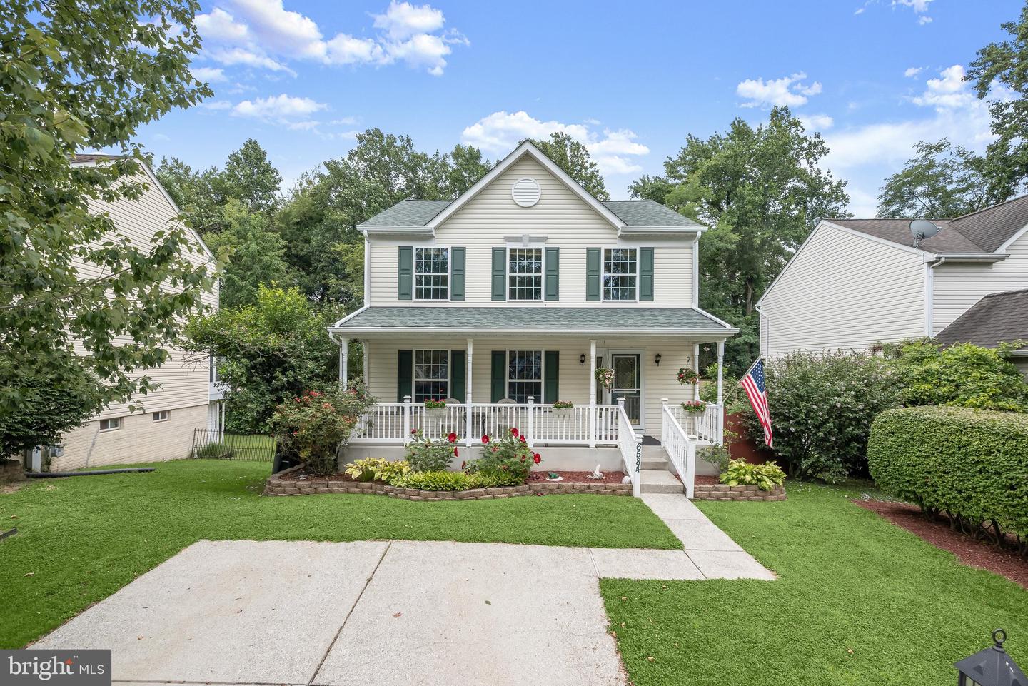 6584 Huntshire Dr Property Photo 1