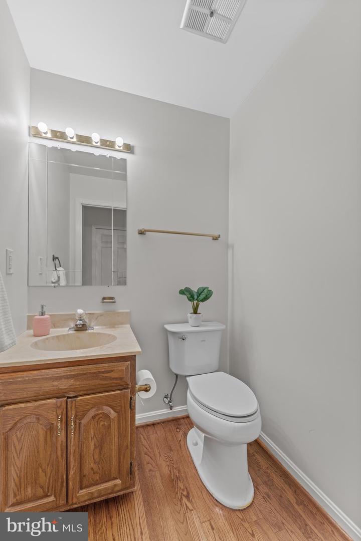 7142 Rivers Edge Rd Property Photo 19