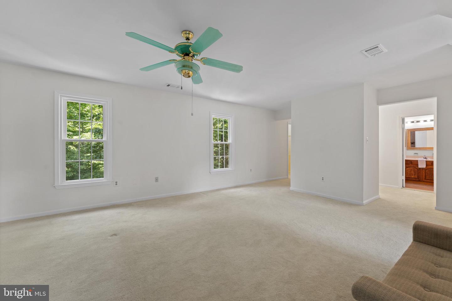 7142 Rivers Edge Rd Property Photo 24
