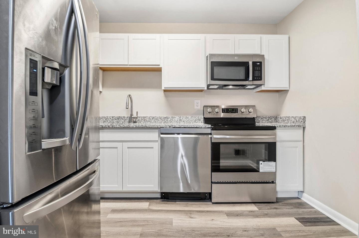 9080 Moonshine Hollow #f Property Photo 6