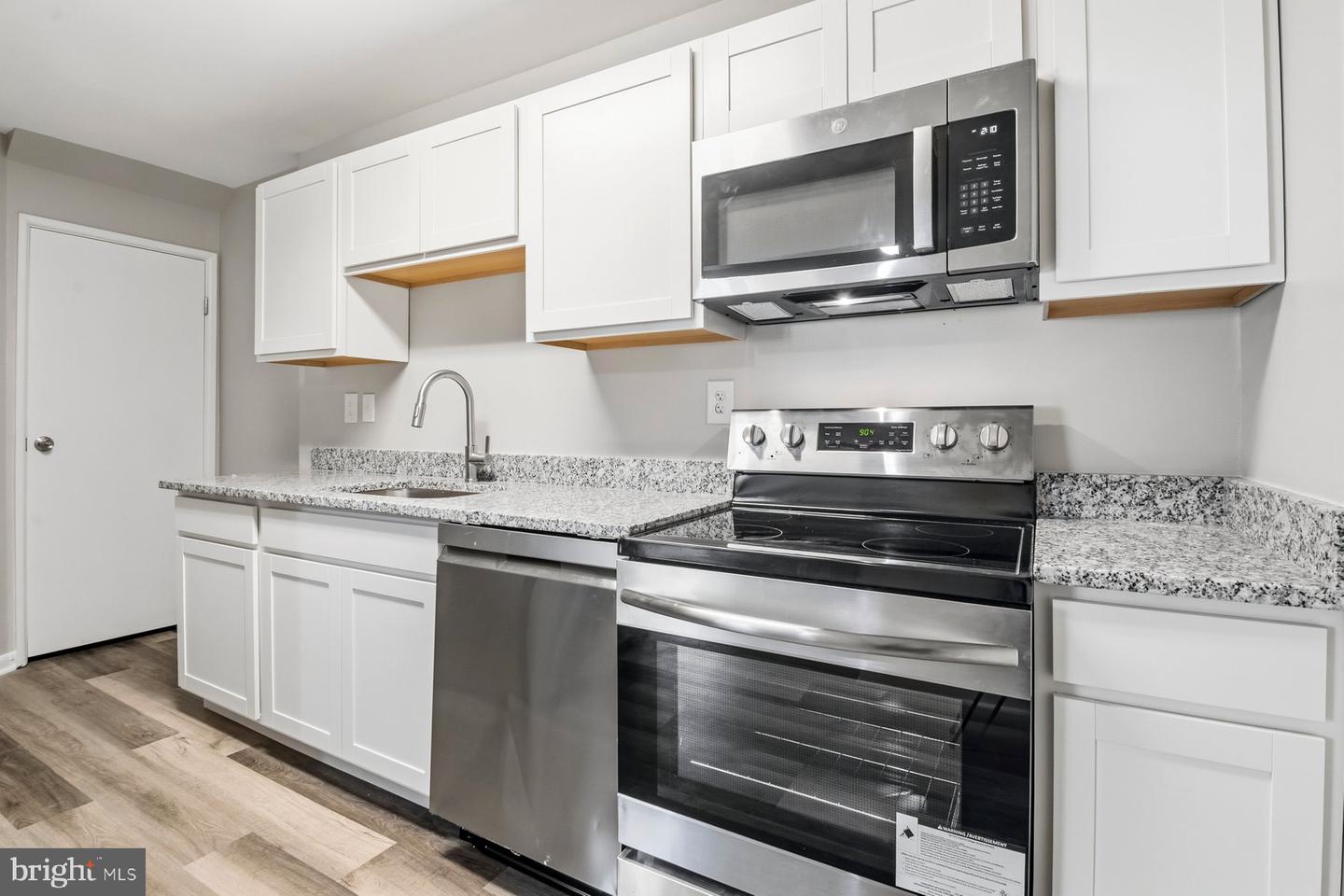 9080 Moonshine Hollow #f Property Photo 10