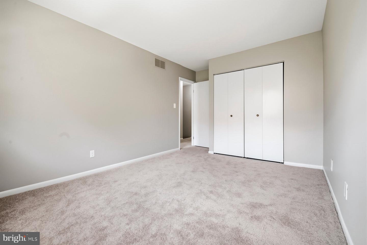 9080 Moonshine Hollow #f Property Photo 18