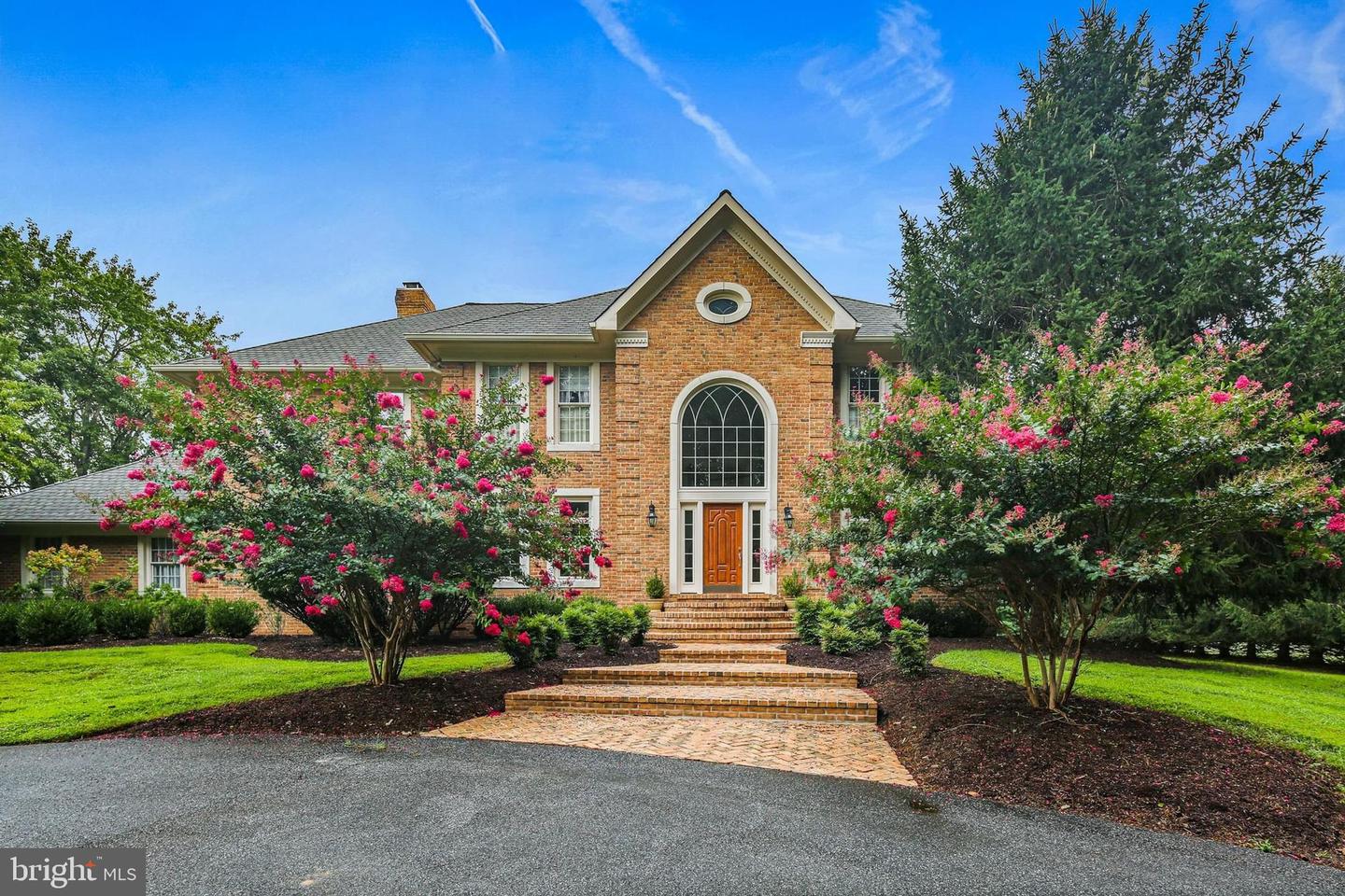 4255 BUCKSKIN LAKE DR