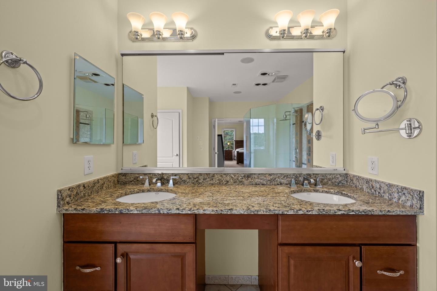 11526 Fox River Dr Property Photo 38