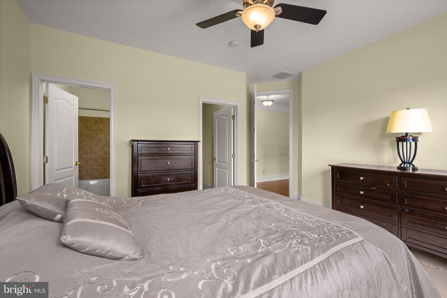 11526 Fox River Dr Property Photo 48