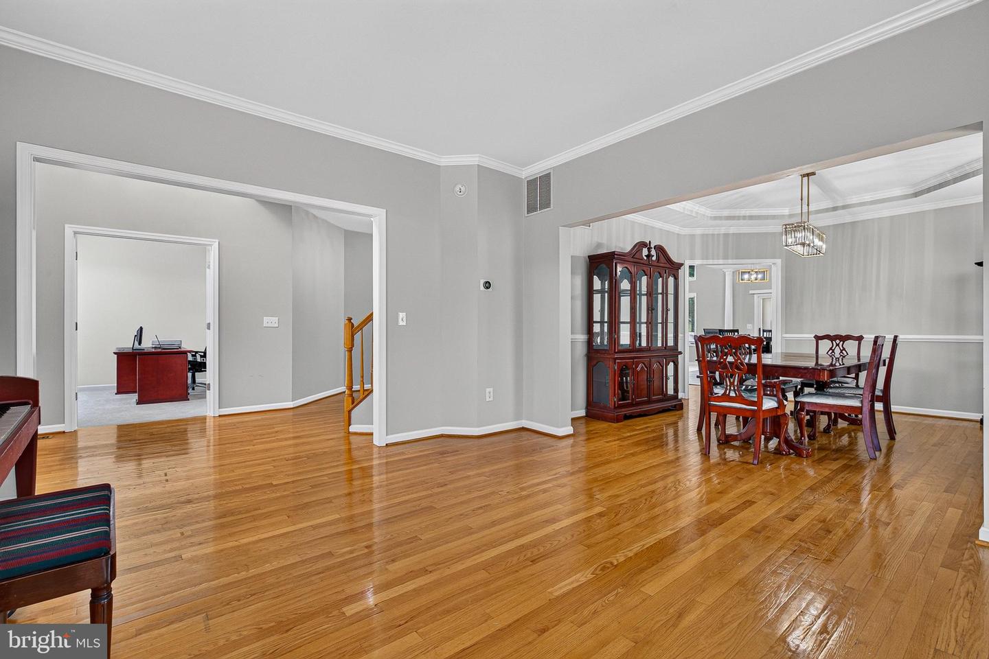 11171 Willow Green Way W Property Photo 8