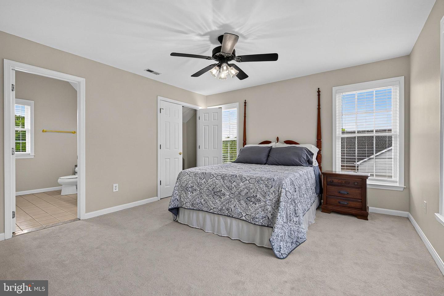 11171 Willow Green Way W Property Photo 33