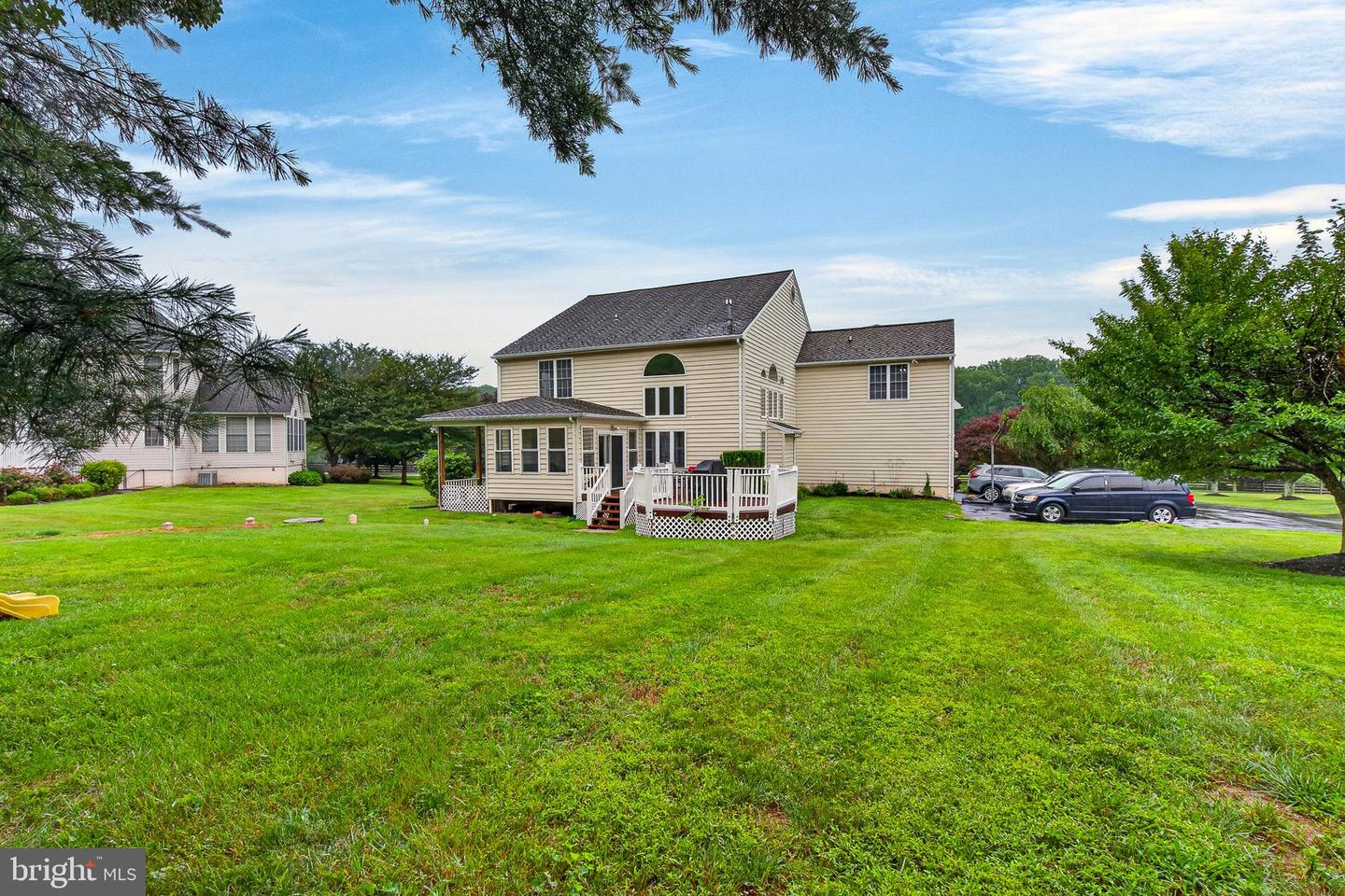 11171 Willow Green Way W Property Photo 46