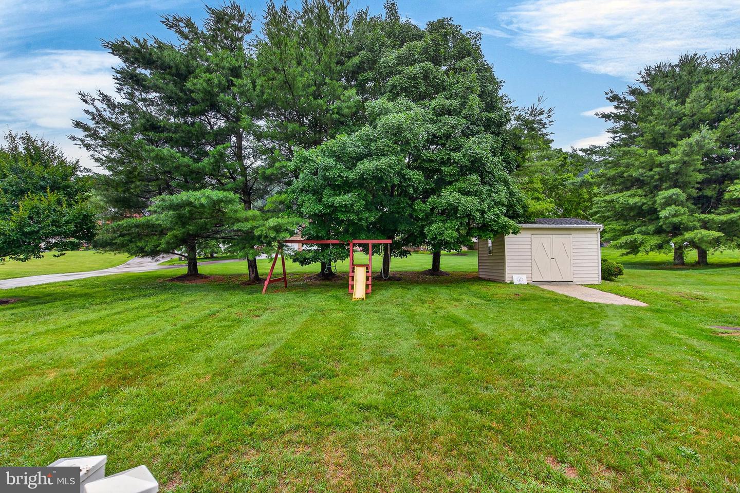 11171 Willow Green Way W Property Photo 48