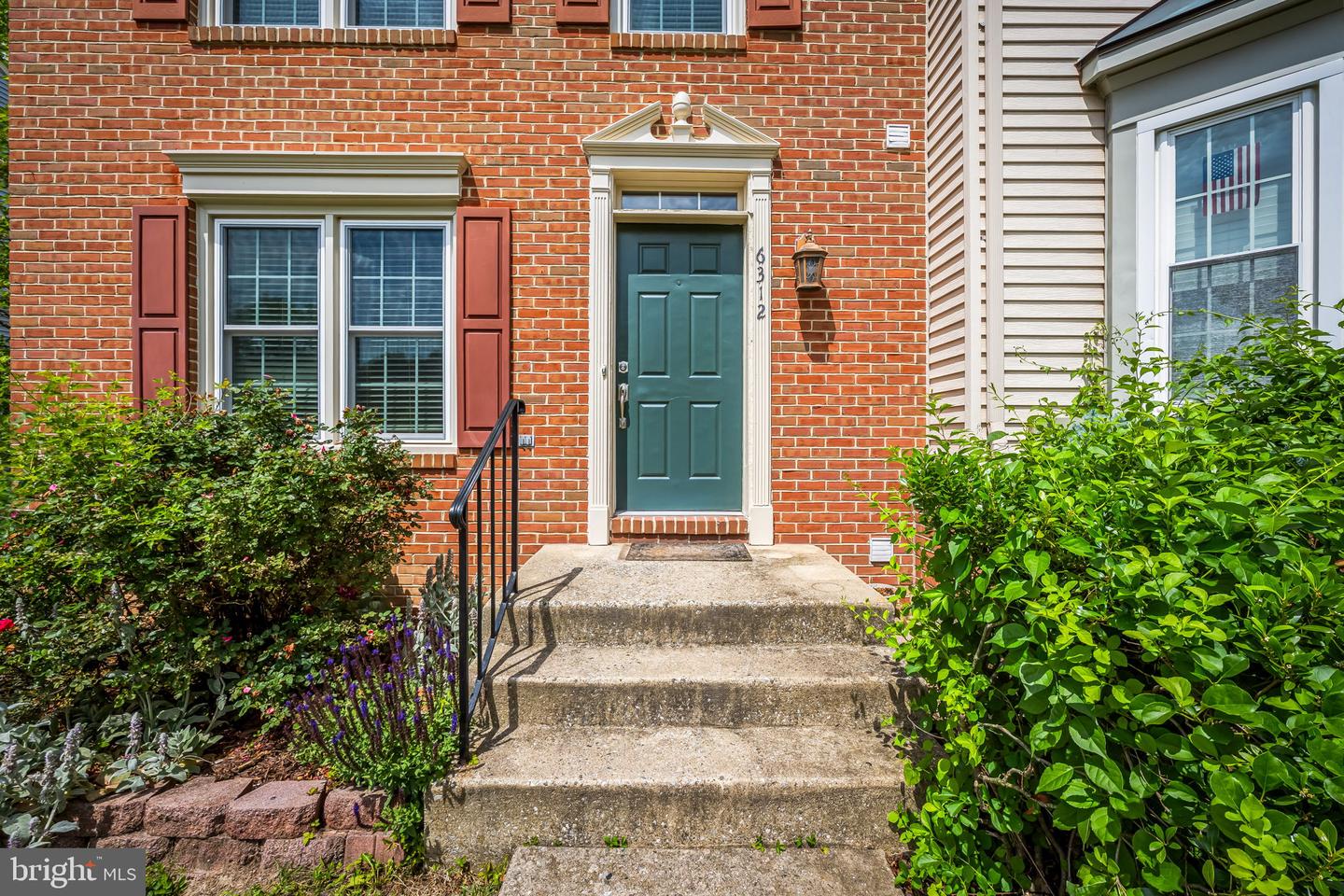 6312 Hampton Pl Property Photo 4