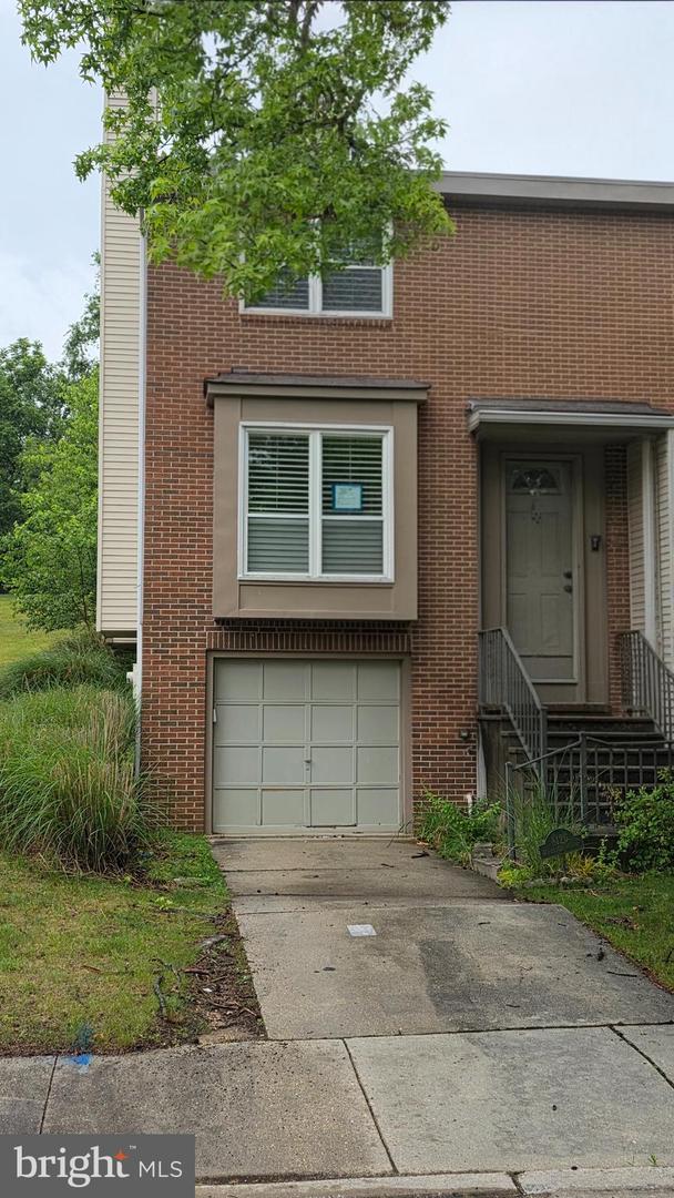 8126 Wooded Glen Ct Property Photo 1