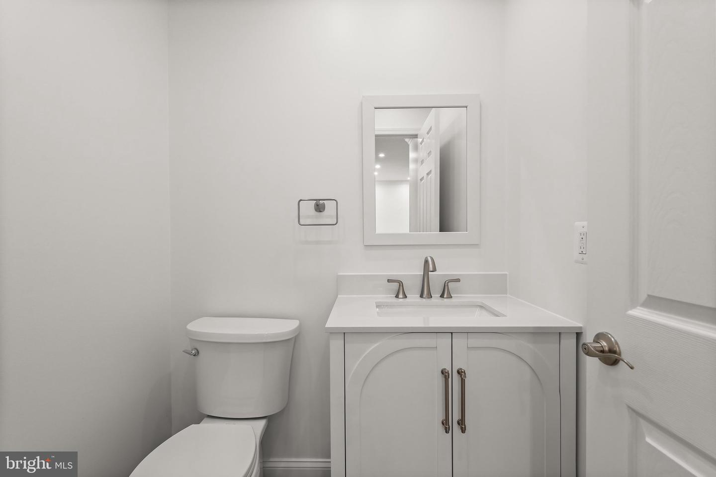 5189 Columbia Rd #10 49 Property Photo 27