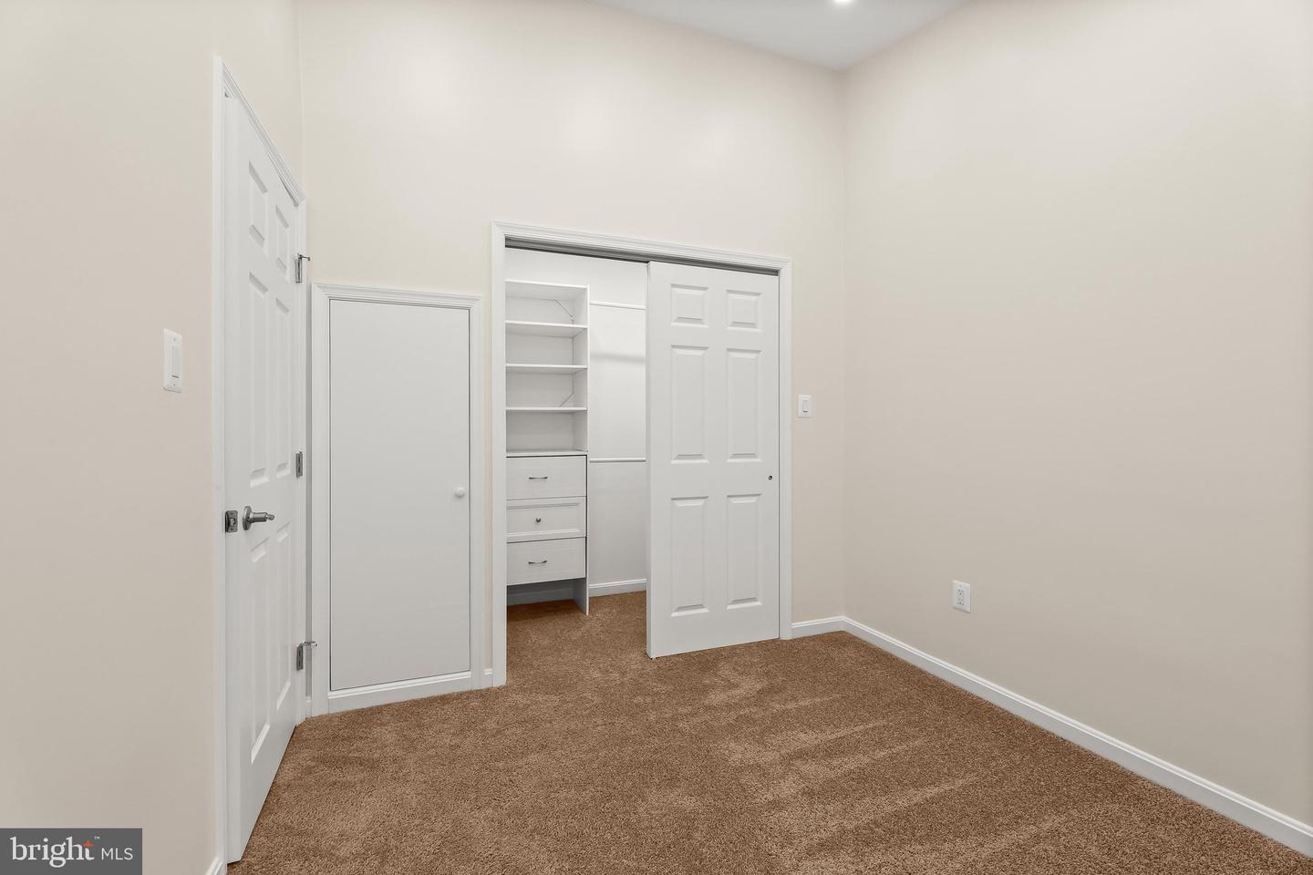 5189 Columbia Rd #10 49 Property Photo 38