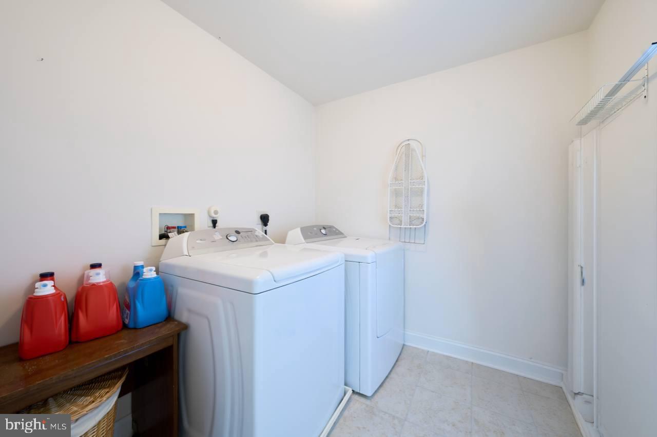2605 Queensland Dr Property Photo 32