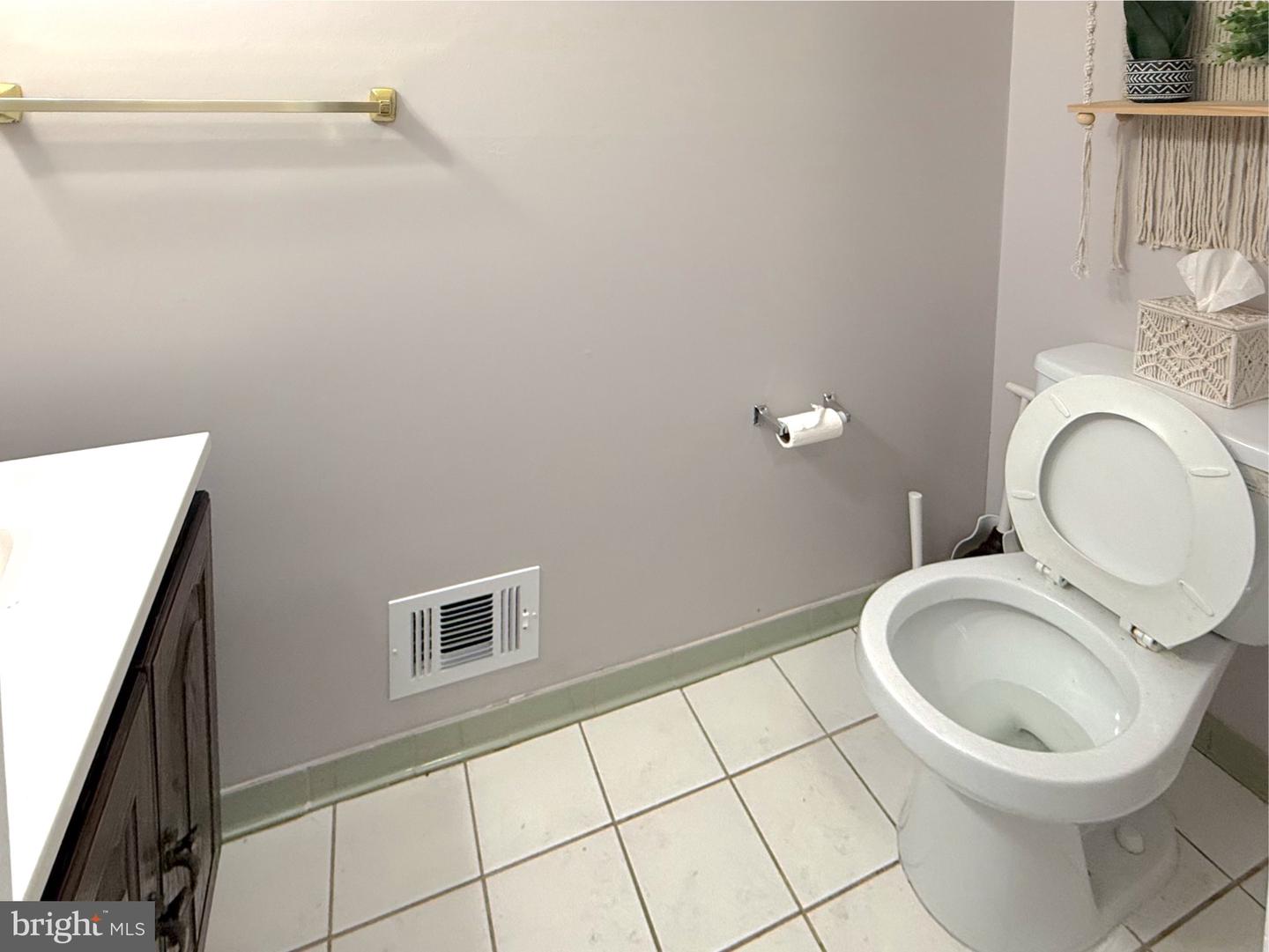 9006 Sidehill Rd Property Photo 18