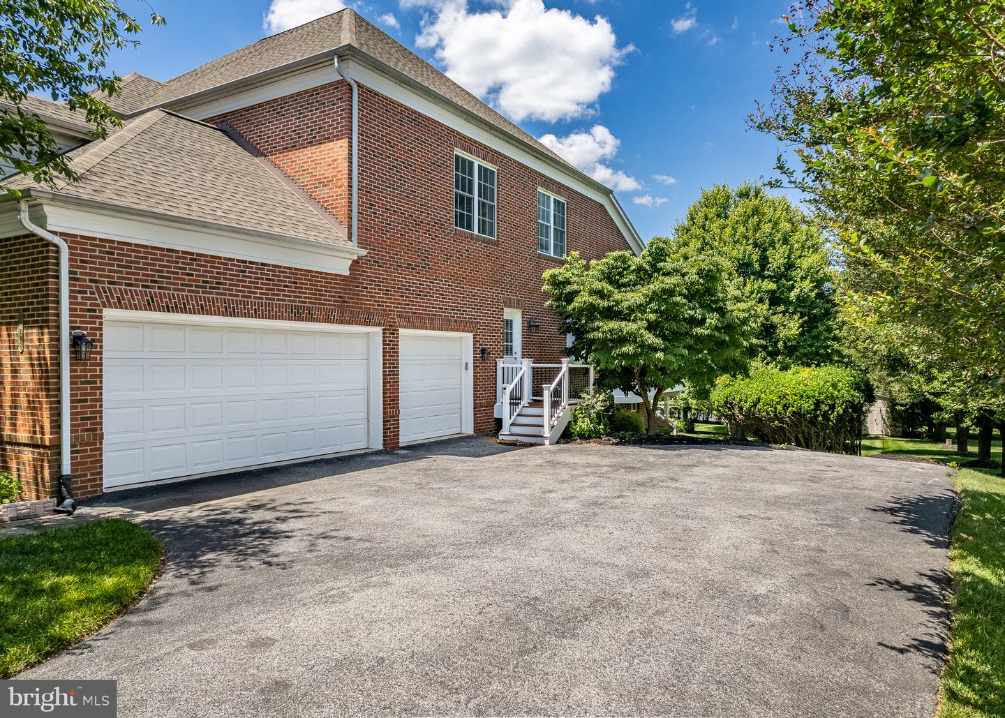 13728 Bold Venture Dr Property Photo 6