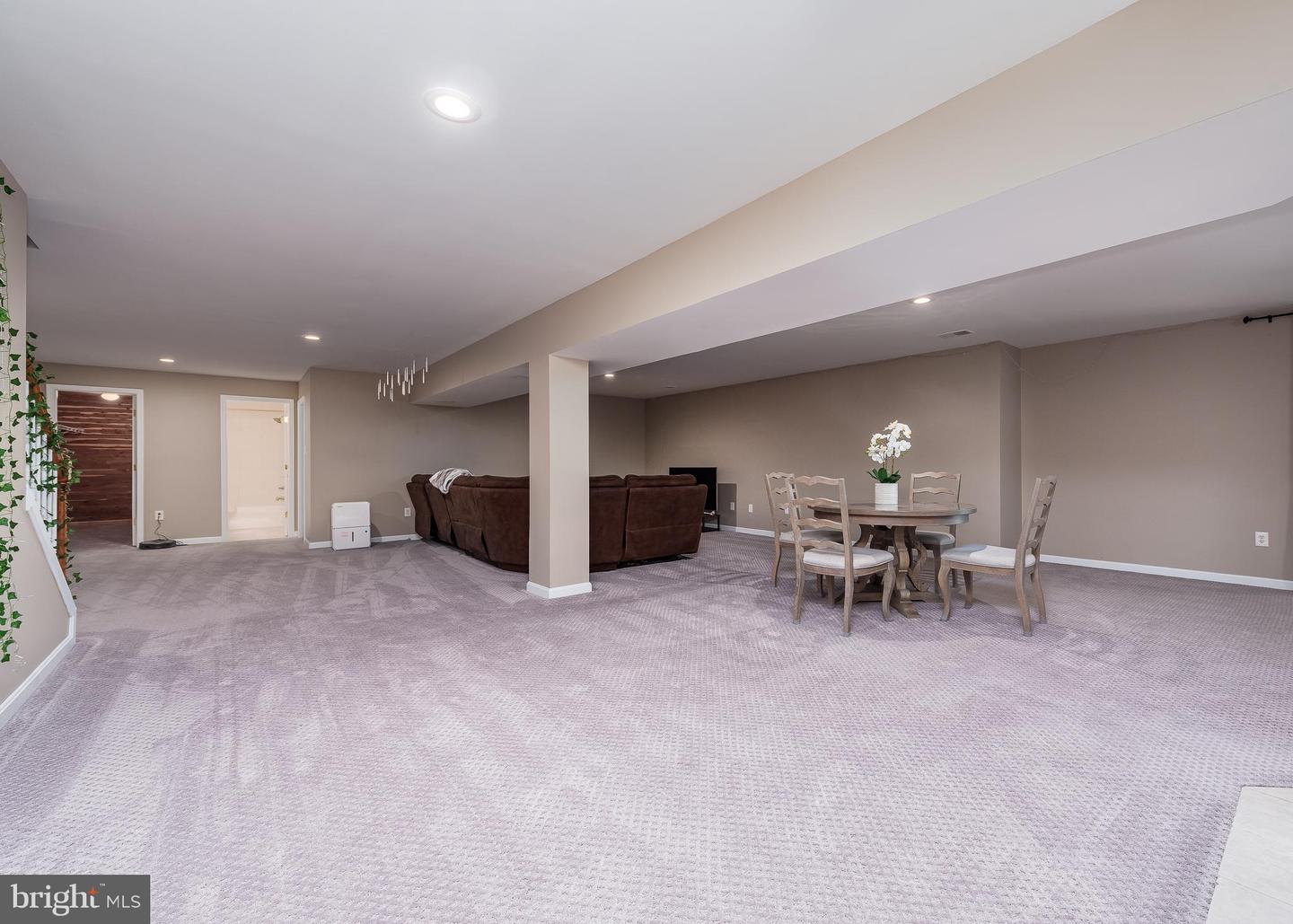 13728 Bold Venture Dr Property Photo 38