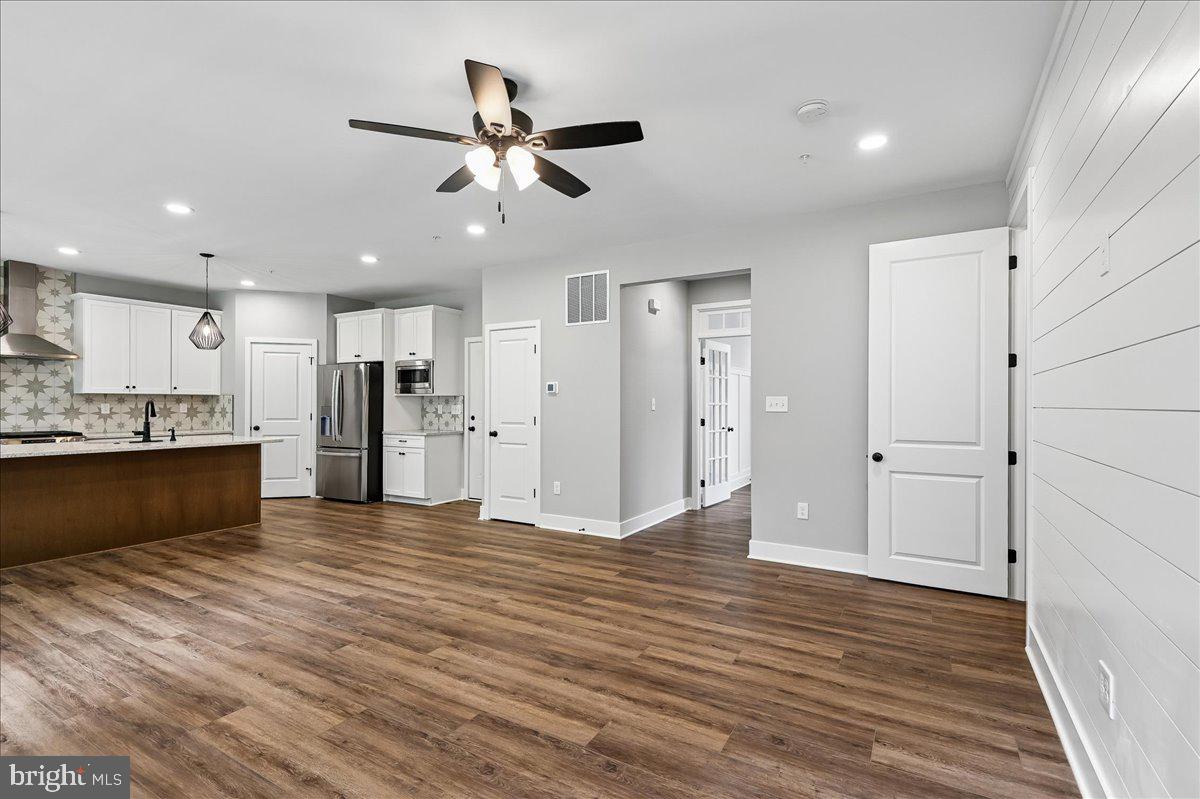 9312 Madison Ave Property Photo 10