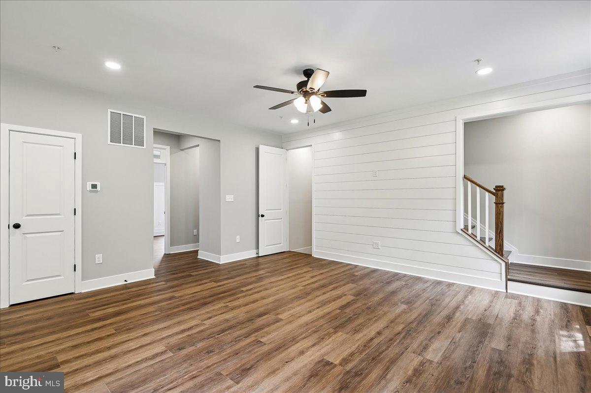 9312 Madison Ave Property Photo 12