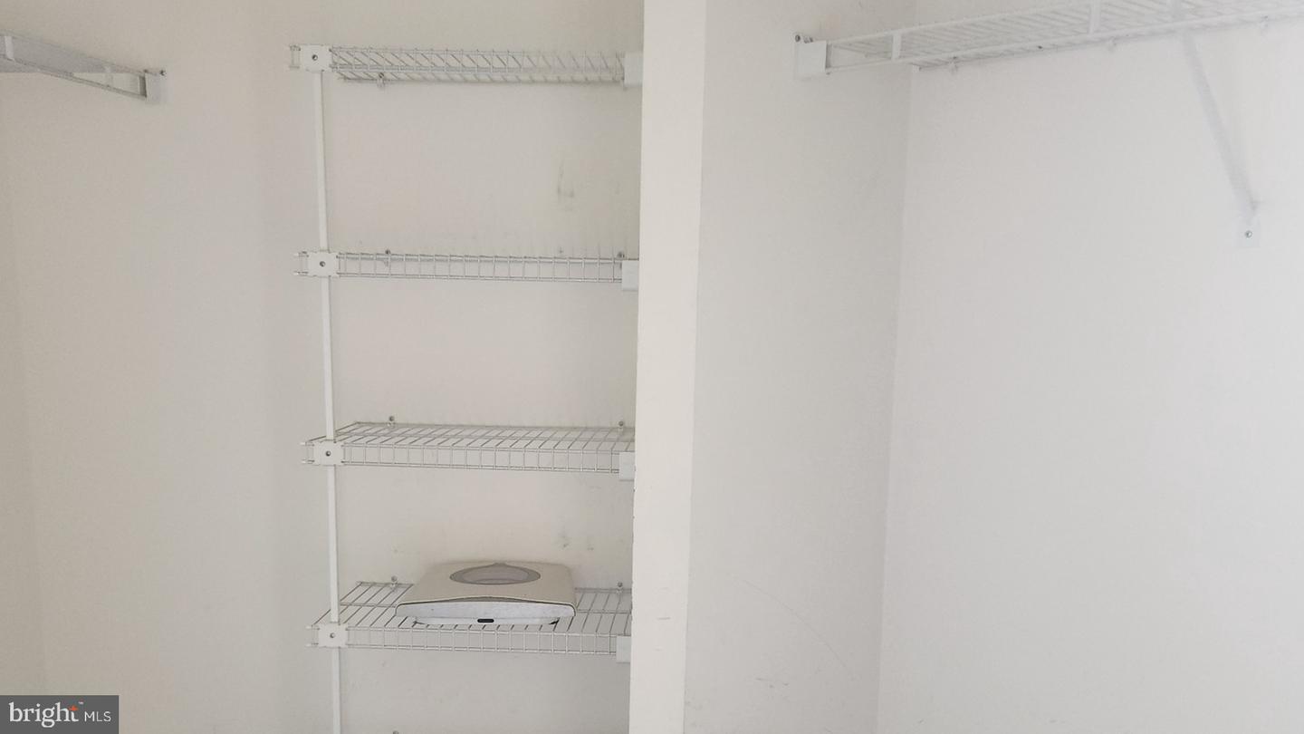10001 Windstream Dr #806 Property Photo 19