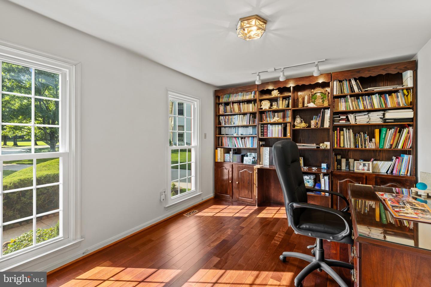 10210 Brightstone Pl Property Photo 3