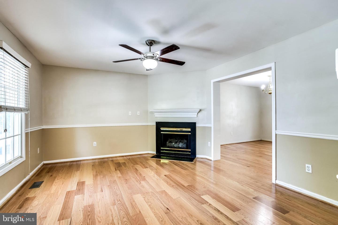 6412 Highbanks Ct Property Photo 2