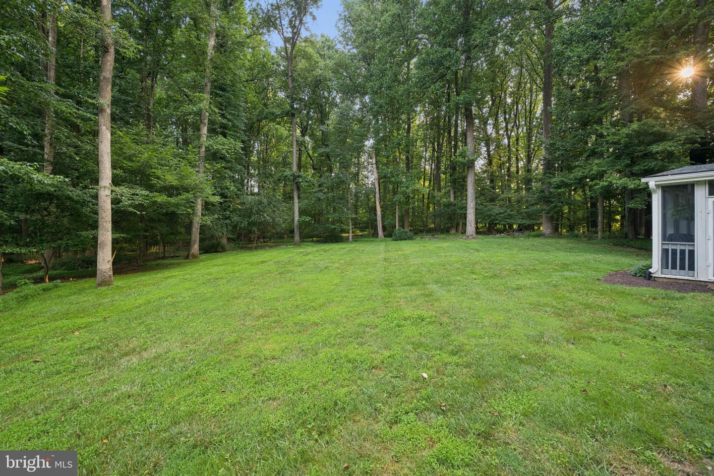 9685 Gwynn Park Dr Property Photo 5
