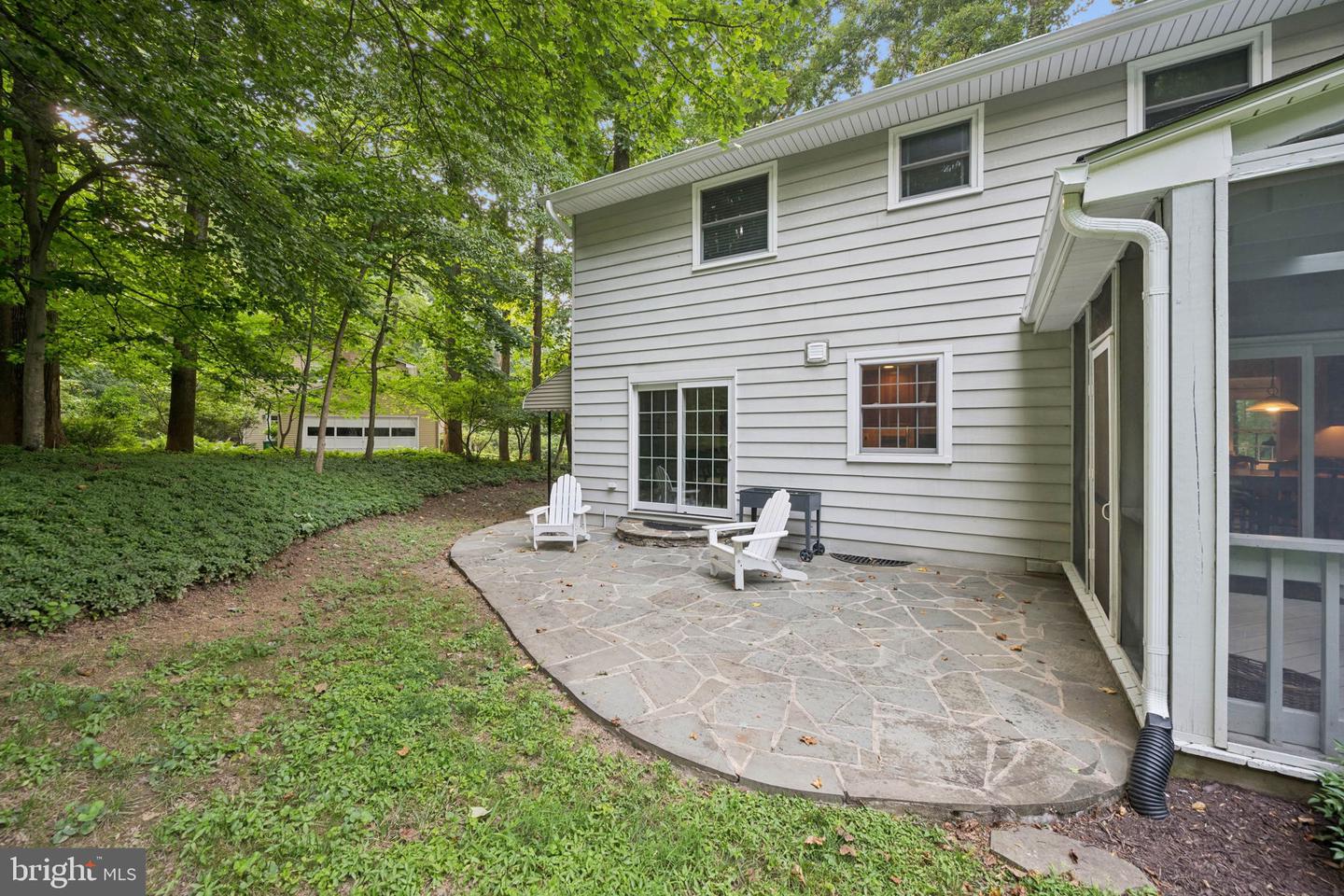9685 Gwynn Park Dr Property Photo 10