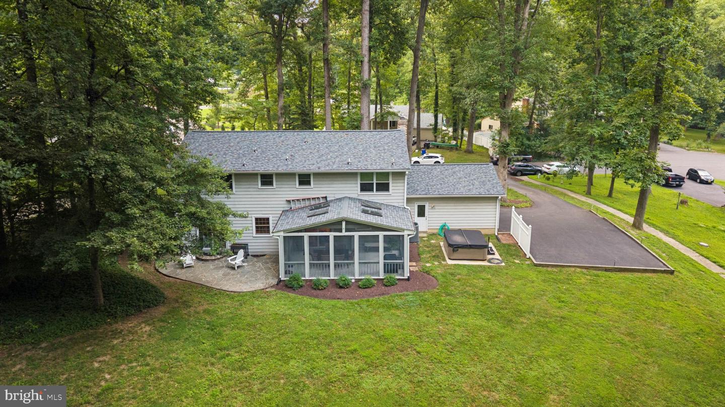 9685 Gwynn Park Dr Property Photo 56