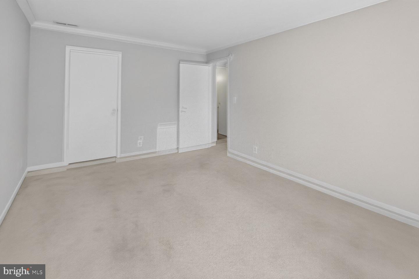 5915 Tamar Dr #11 Property Photo 7