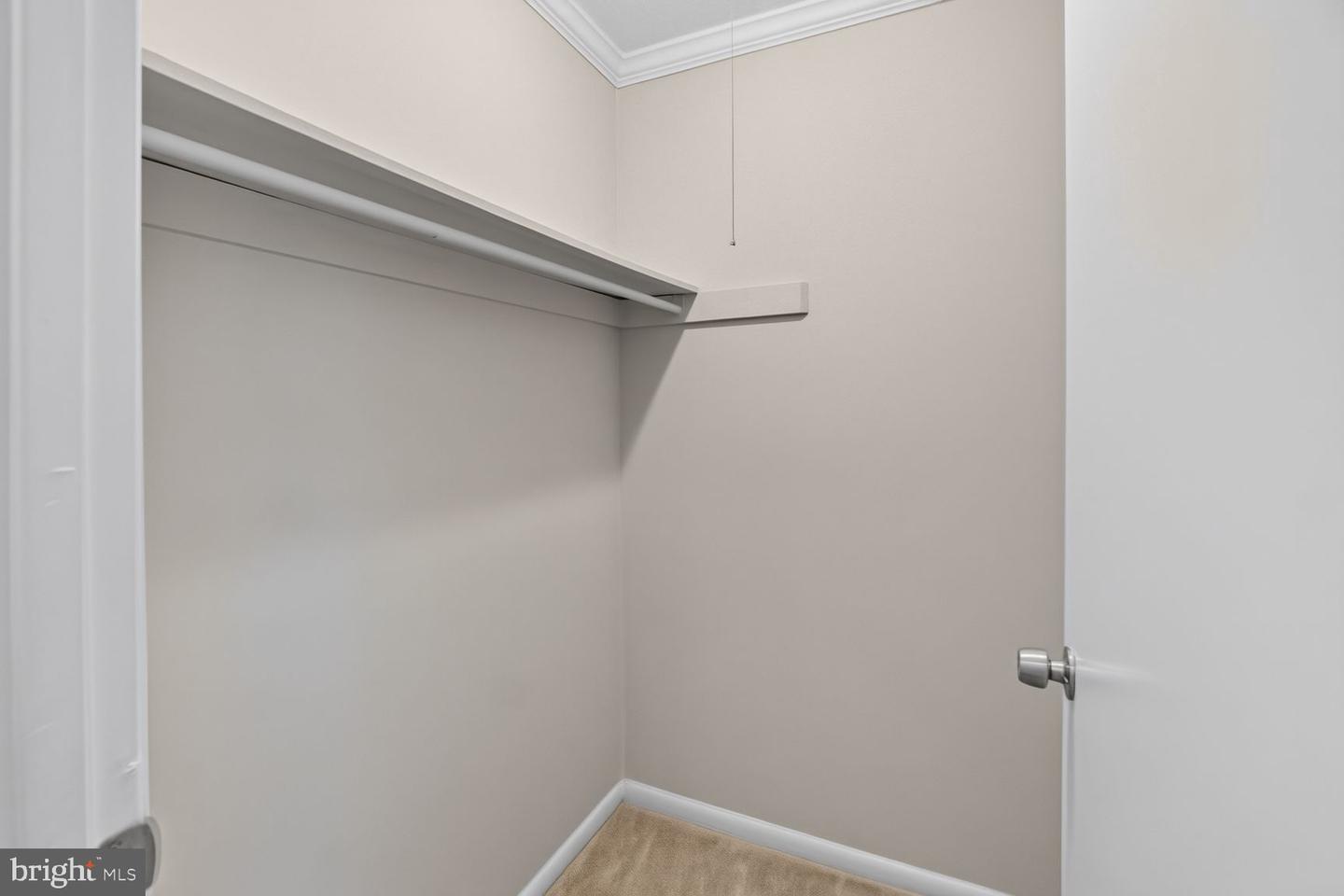 5915 Tamar Dr #11 Property Photo 9