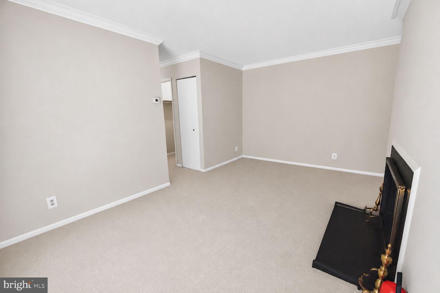 5915 Tamar Dr #11 Property Photo 12