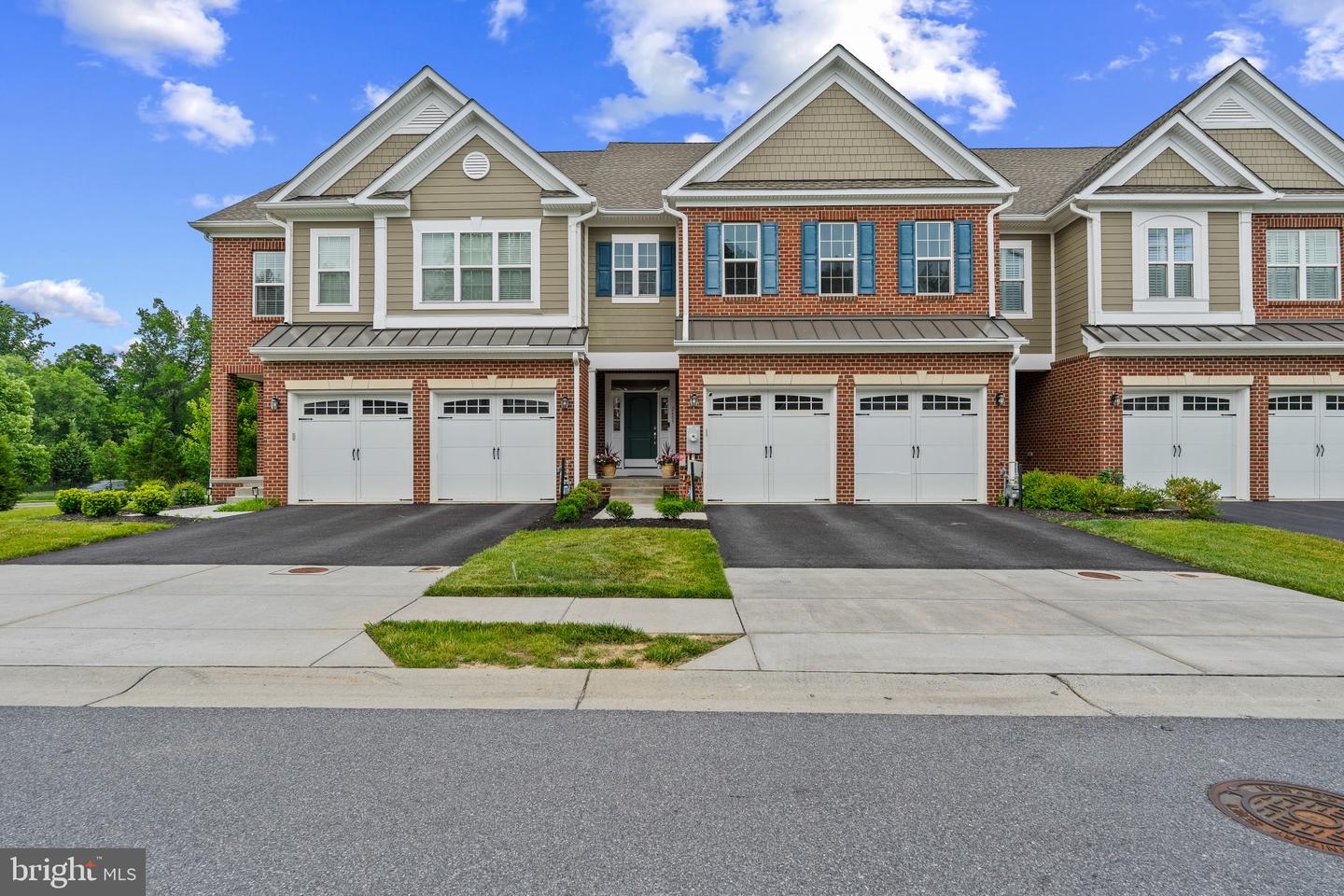 2609 Vardon Ln Property Photo 1