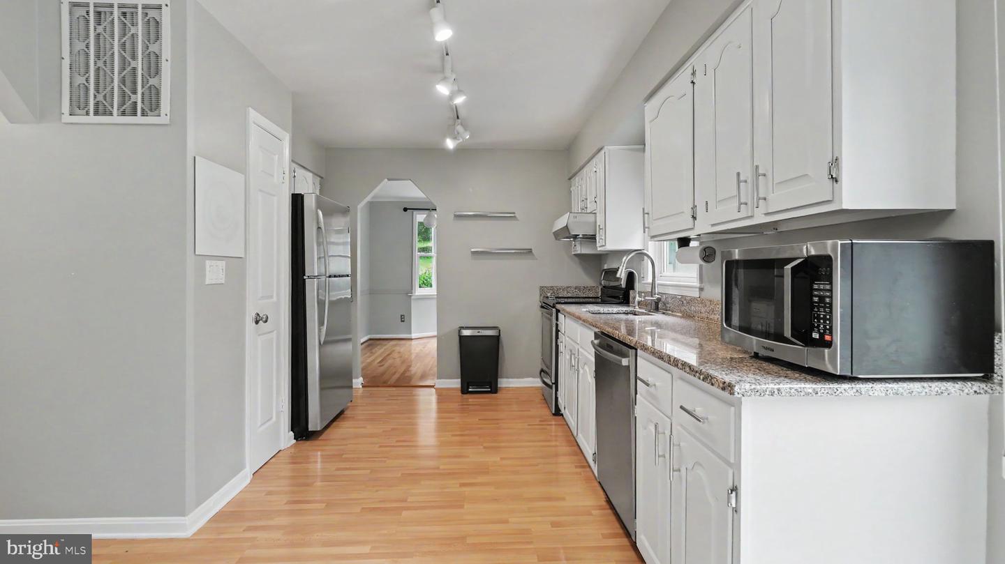 13083 Williamfield Dr Property Photo 14