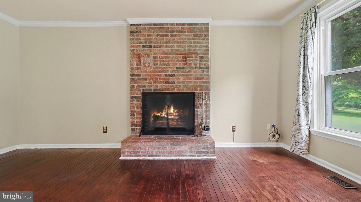 13083 Williamfield Dr Property Photo 17