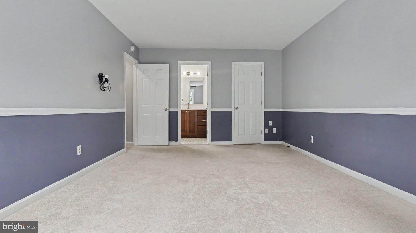 13083 Williamfield Dr Property Photo 23