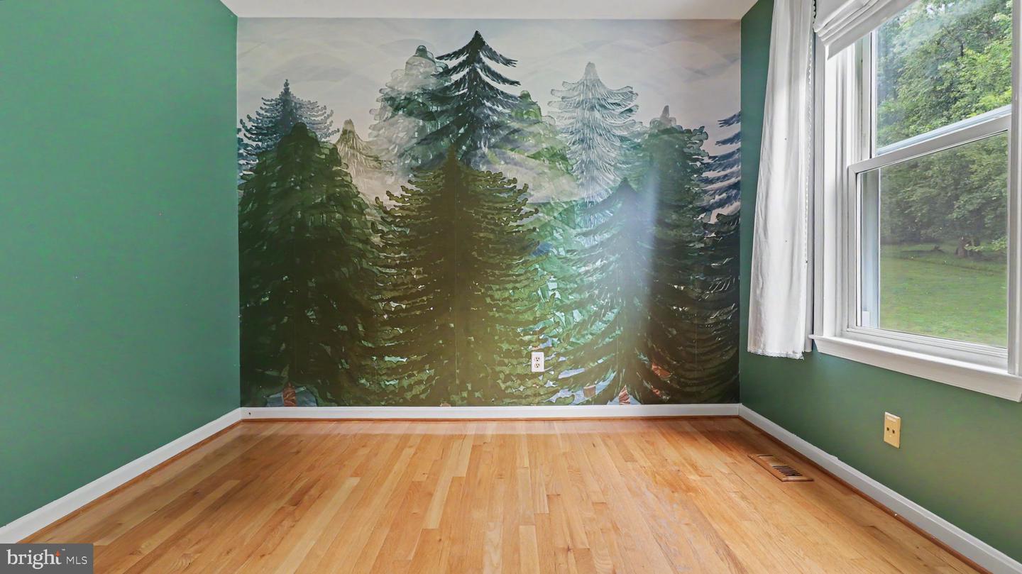 13083 Williamfield Dr Property Photo 30