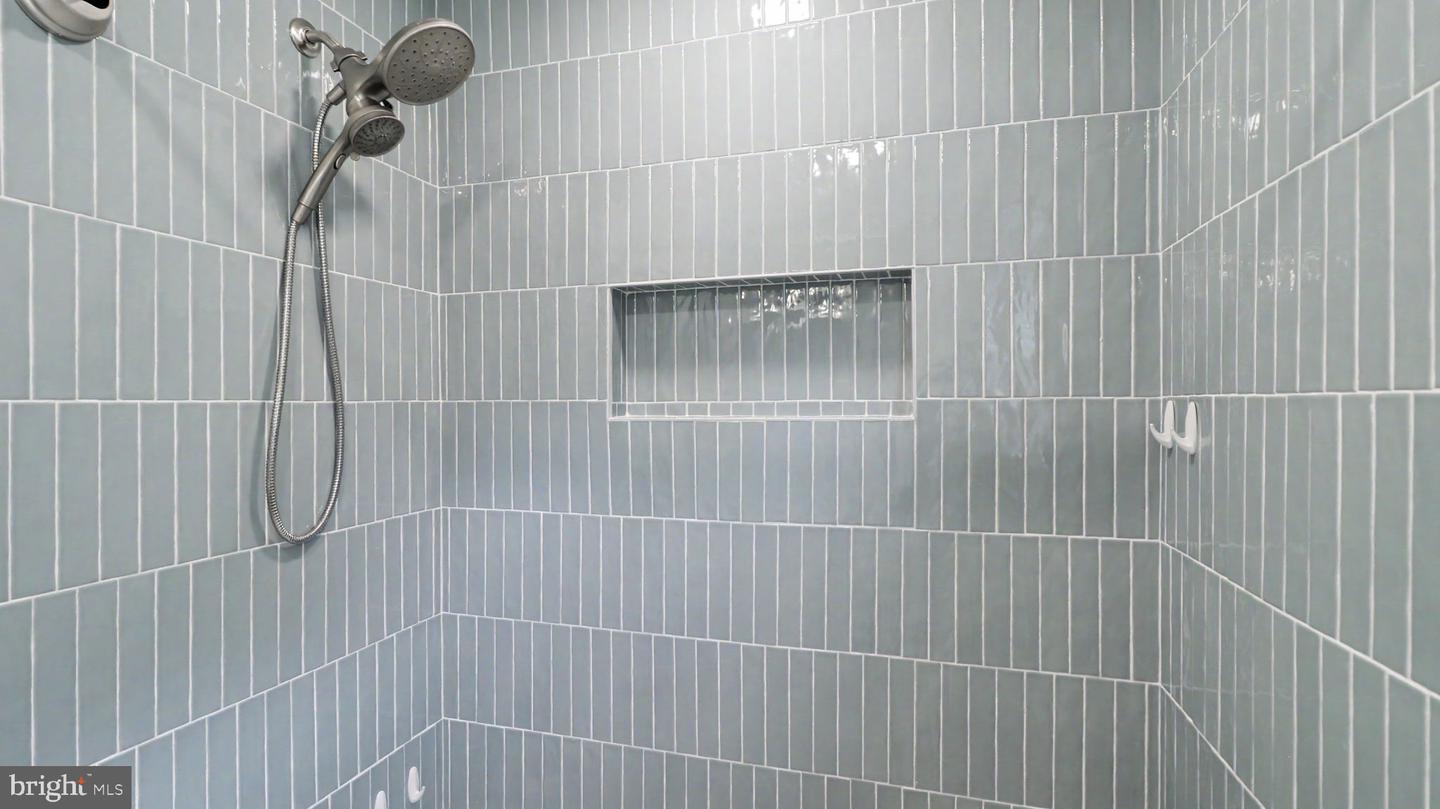 13083 Williamfield Dr Property Photo 34
