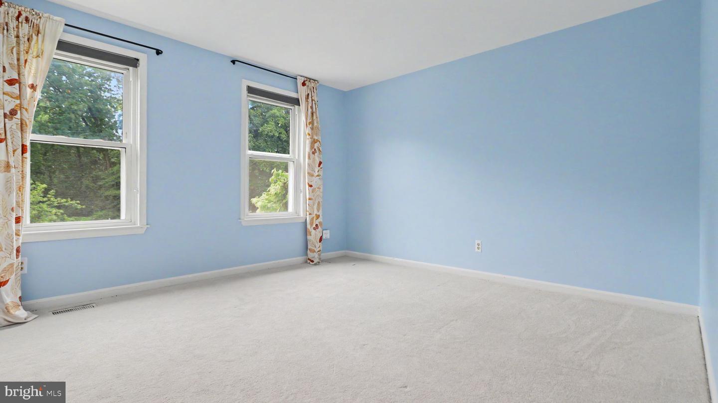 13083 Williamfield Dr Property Photo 37